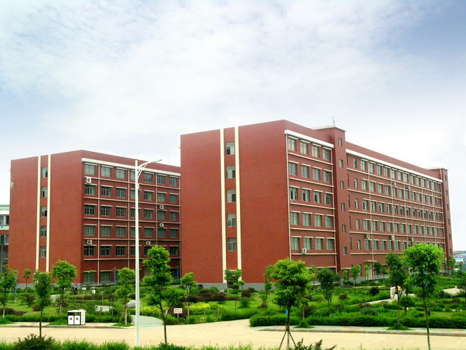 湖南工业职业技术学院校园风光